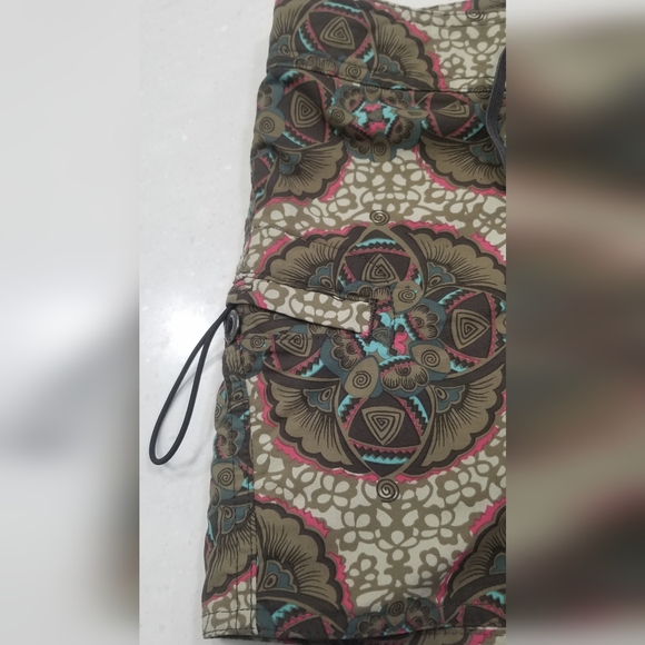 Patagonia Women's Wavefarer Board Shorts Size 8 - Picture 3 of 7